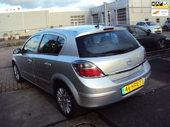 Opel Astra - 1.6 Temptation