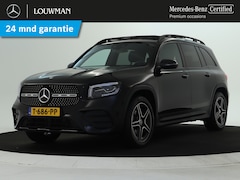 Mercedes-Benz GLB - 200 AMG Line | Panoramadak | Trekhaak | Cruise Control | Sfeerverlichting | Dodehoek detec