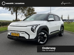Kia EV3 - Plus 81.4 kWh | Trekhaak | Camera | LED | Navigatie | Apple CarPlay/Android Auto | Rijbaan