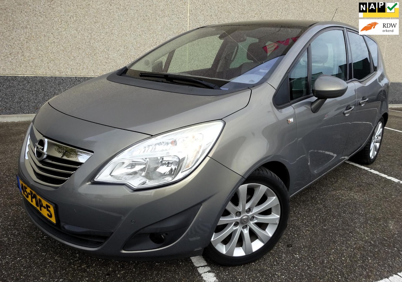 Opel Meriva - 1.4 Turbo Cosmo | Panorama dak |Trekhaak - AutoWereld.nl
