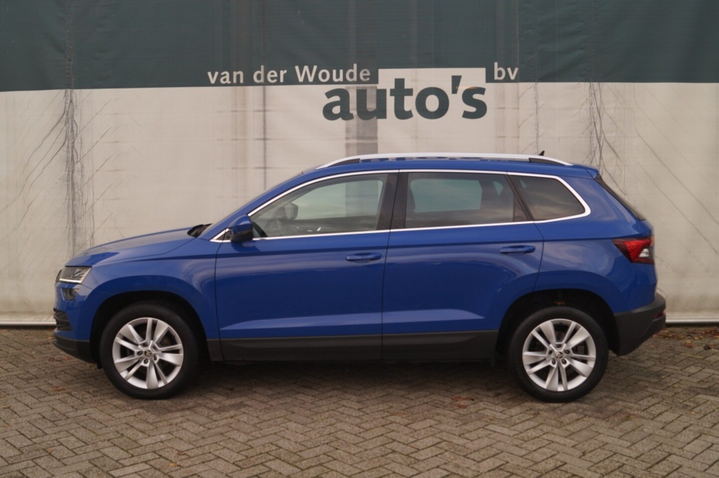 Skoda Karoq - 1.0 TSI Business Edition Plus -LED-ECC-CAM-NAVI- - AutoWereld.nl