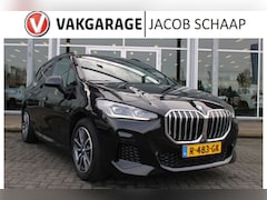 BMW 2-serie Active Tourer - 218i | M-pakket | El. Trekhaak | AppleCarplay | Keyless | El. Achterklep
