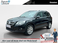 Volkswagen Tiguan - 2.0 TSI Sport&Style 4Motion Automaat | Trekhaak | 4X4 | Navigatie | Parkeersensoren | Crui