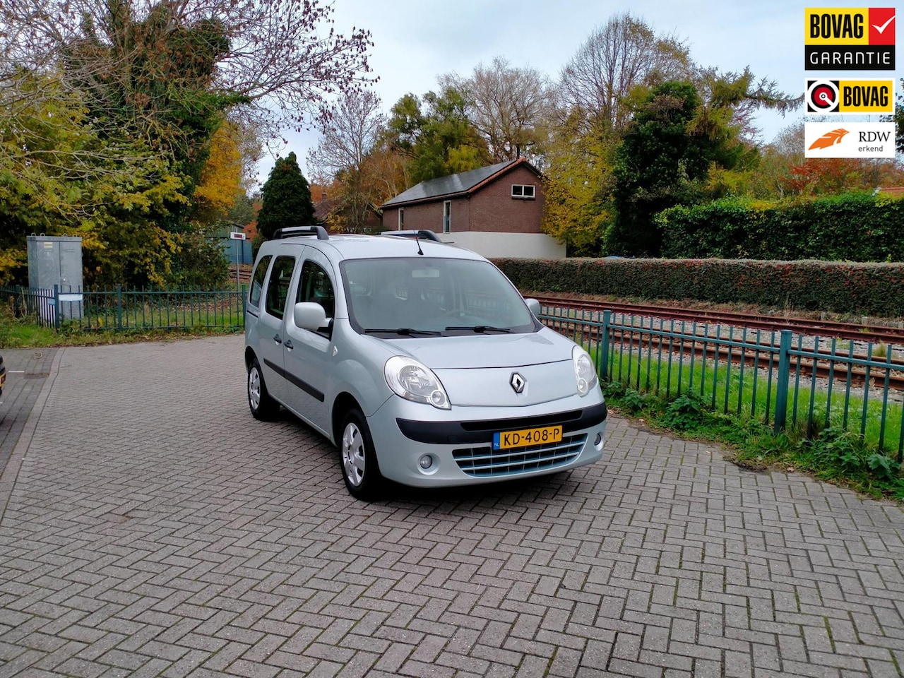 Renault Kangoo Family - 1.6-16V Privilège airco trekhaak dakrails ALLINPRIJS - AutoWereld.nl