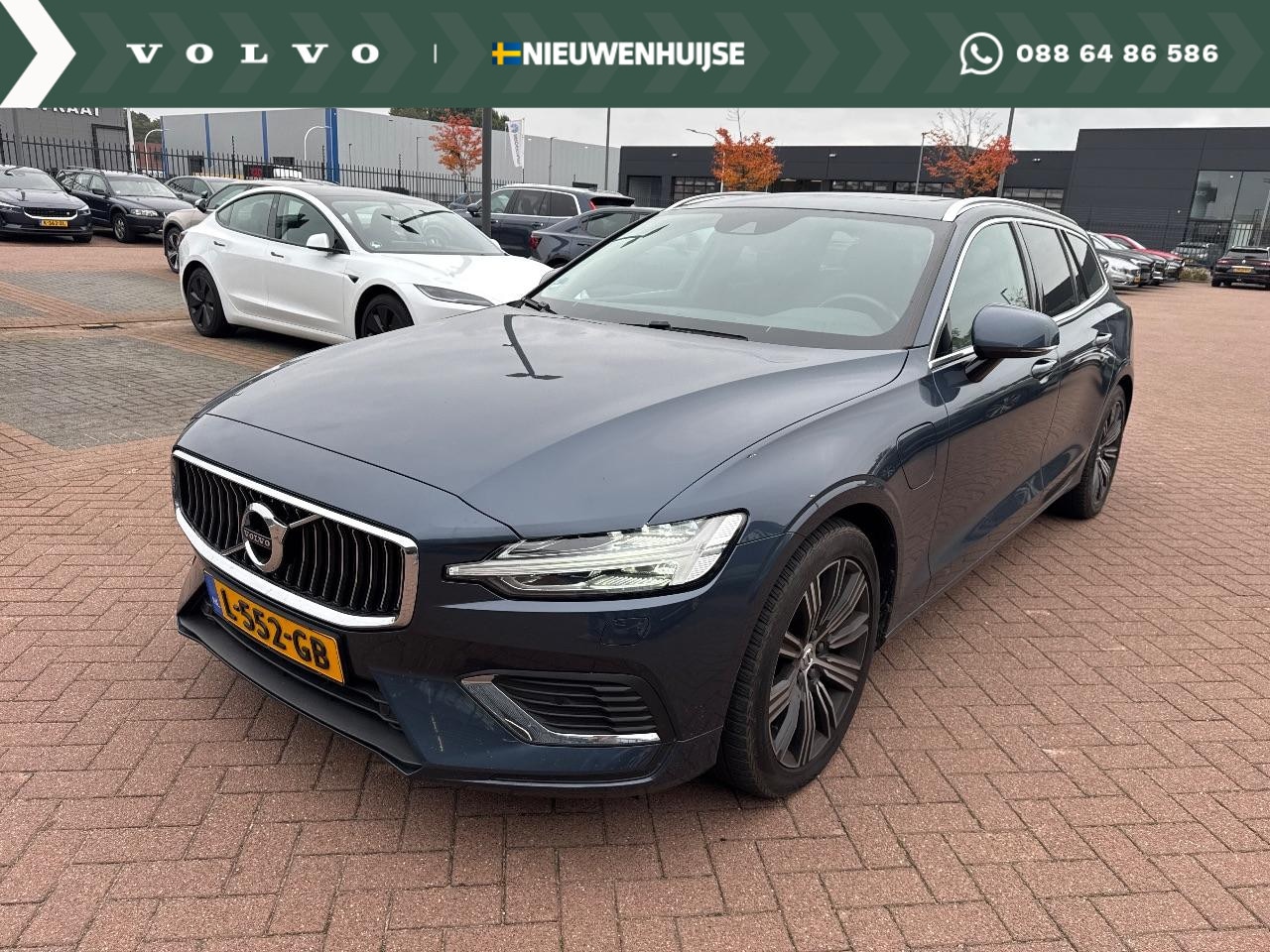 Volvo V60 - 2.0 T8 Recharge AWD Inscription 2.0 T8 Recharge AWD Inscription - AutoWereld.nl