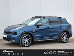 Lynk & Co 01 - 1.5 / 1.800 kg trekgewicht / Panorama schuifdak / Adaptieve CC / Navigatie / Apple Carplay