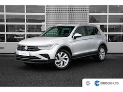 Volkswagen Tiguan - 1.5 TSI Elegance | Trekhaak | Apple Carplay |