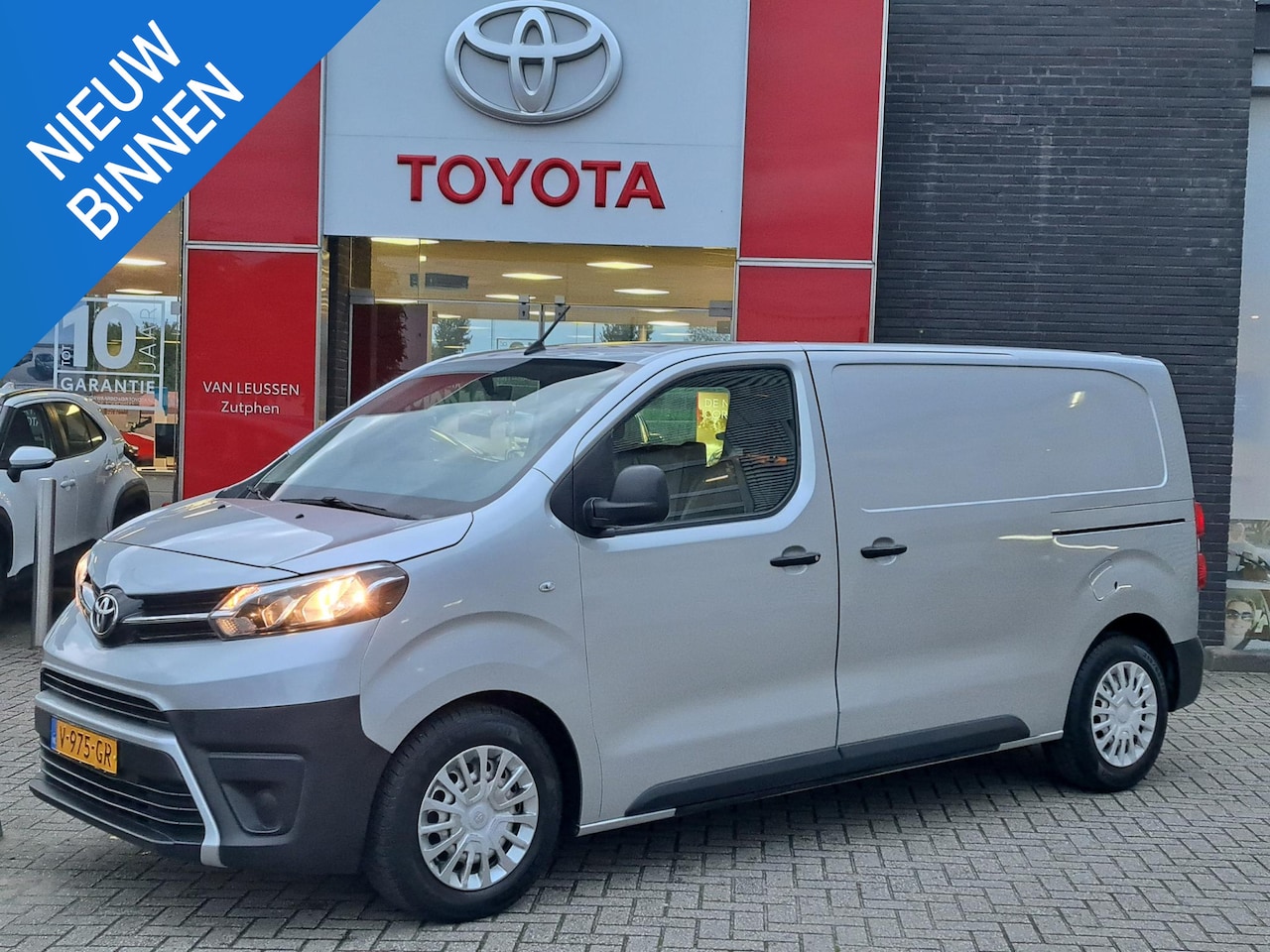 Toyota ProAce Worker - 1.6 D-4D Cool Comfort Automaat MARGE AUTO AIRCO TUSSENSCHOT DEELS WEG - AutoWereld.nl
