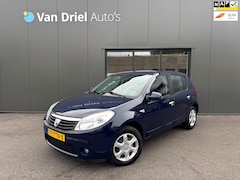 Dacia Sandero - 1.2 Lauréate / Airco / 1e Eigenaar