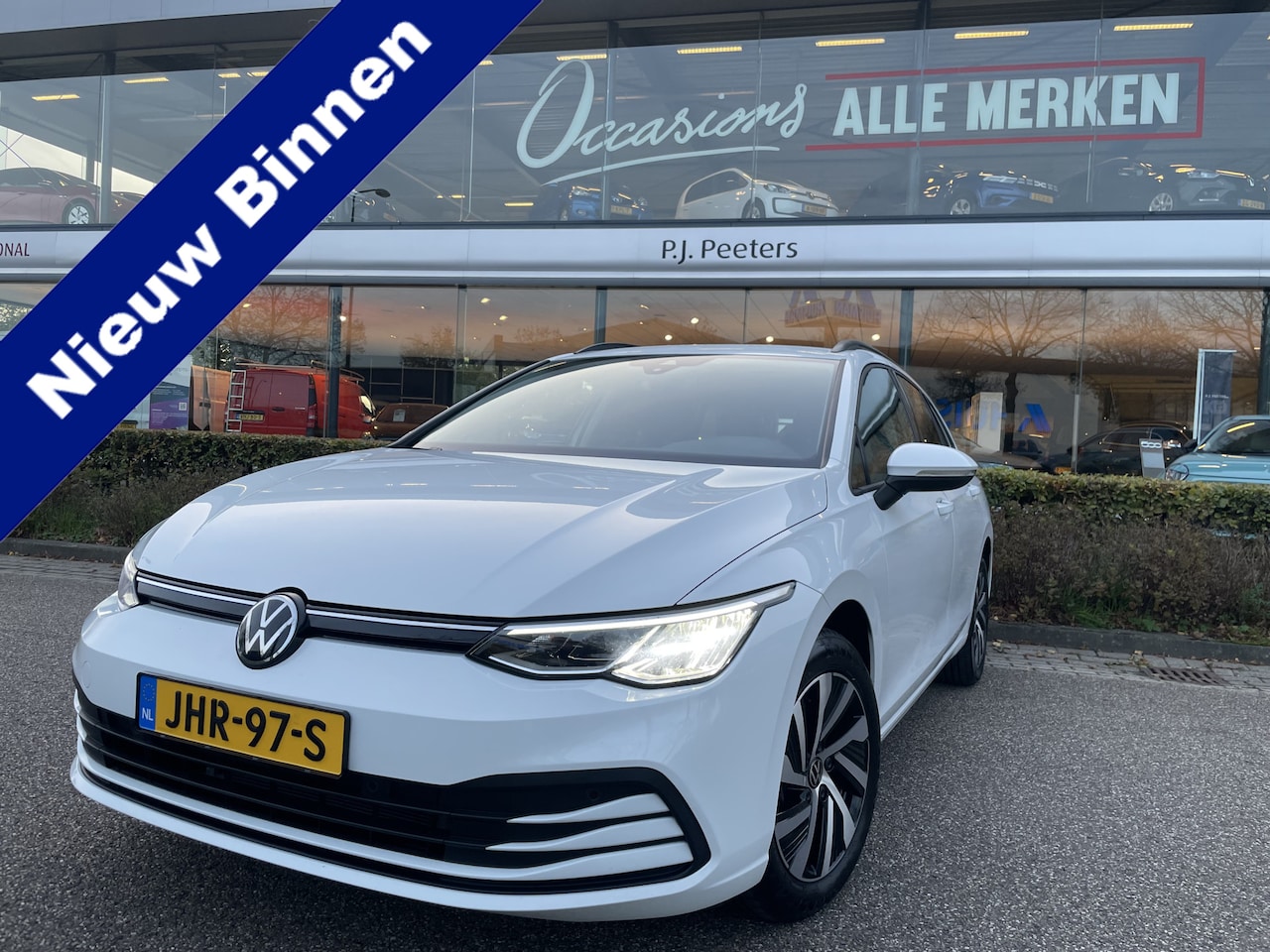Volkswagen Golf Variant - 2.0 TDI Life Business Full options met o.a. Climate control - Cruise control adaptive - Bl - AutoWereld.nl