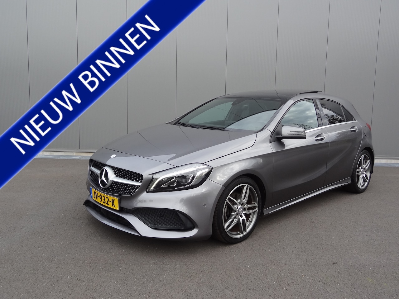 Mercedes-Benz A-klasse - 180 | AMG Line | PANO | NAVI | SPORT STOELEN - AutoWereld.nl
