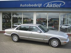 Jaguar XJ - XJ 3.2 V8 EXECUTIVE APK 5-9-2026