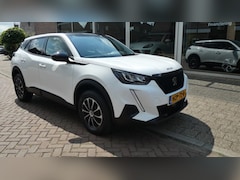 Peugeot 2008 - 1.2 ALLURE AUTOMAAT * NAVI * CRUISE * APPLE-CARPLAY * CAMERA *P.D.C *STOEL VERW