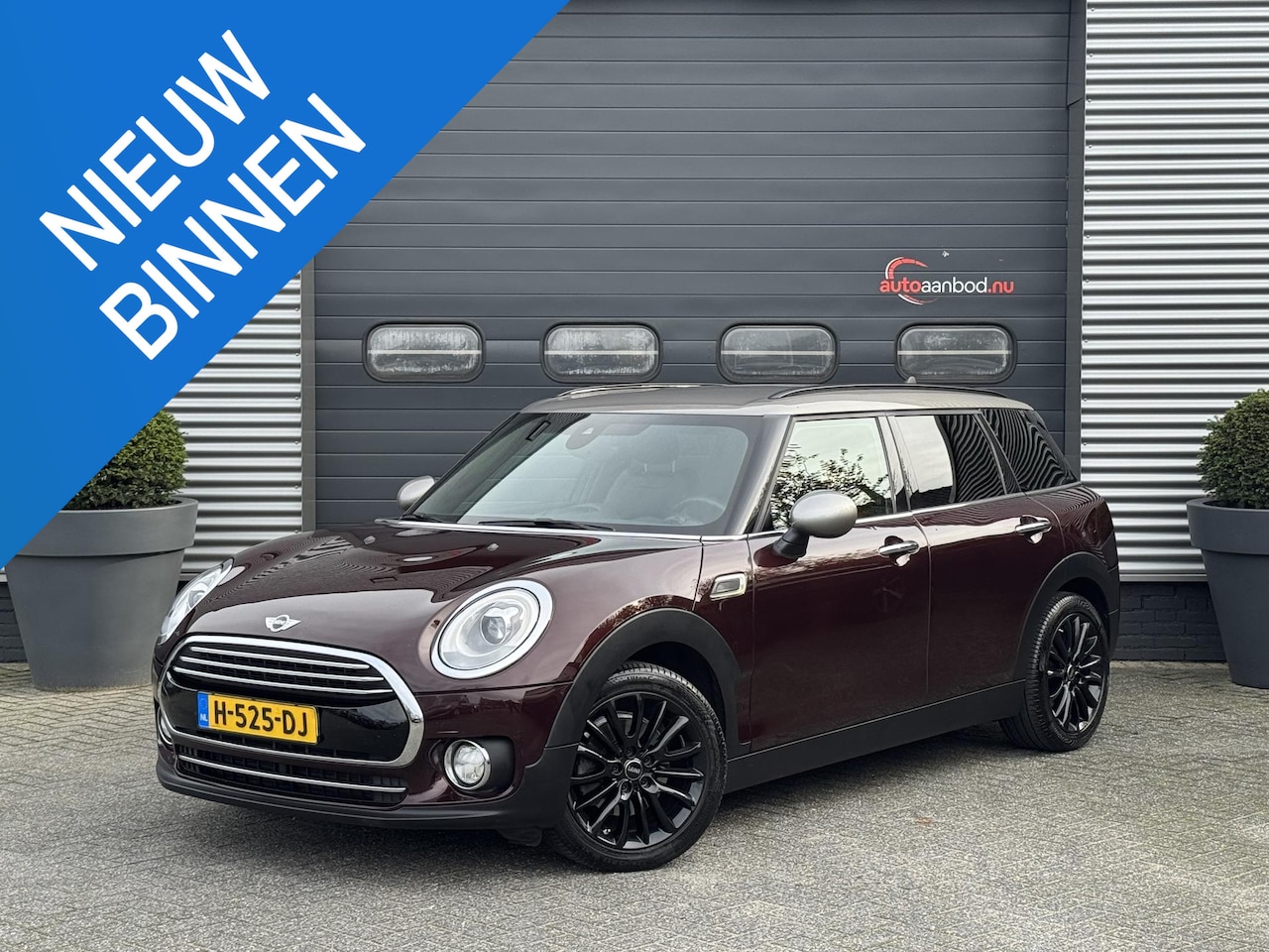 MINI Clubman - Mini 1.5 Cooper Chili Serious Business | Lederen Bekleding | Climate Control | Stoelverwar - AutoWereld.nl