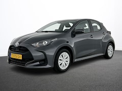 Toyota Yaris - 1.5 Hybrid Active Airco Adaptieve cruise control Navigatie Achteruitrijcamera Apple Carpla