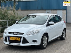 Ford Focus - 1.0 EcoBoost Trend 1e Eigenaar 76.500 KM NAP Airco APK