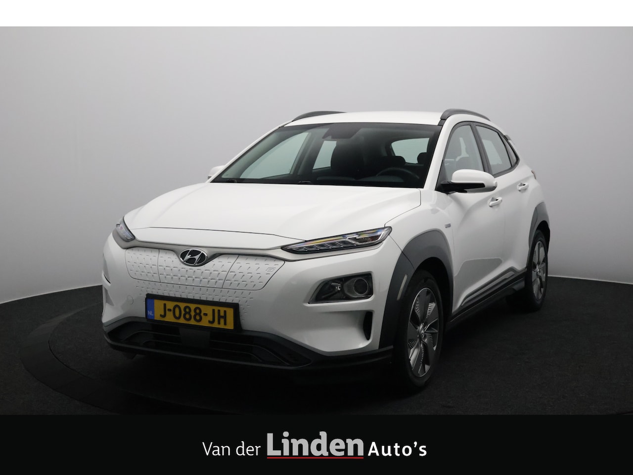 Hyundai Kona Electric - EV Comfort 64 kWh 3-Fase SOH 96.1% | Trekhaak | Carplay&Android | Camera - AutoWereld.nl