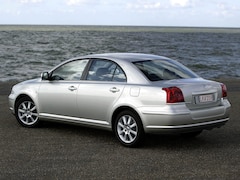 Toyota Avensis - 1.8 VVTi Linea Luna