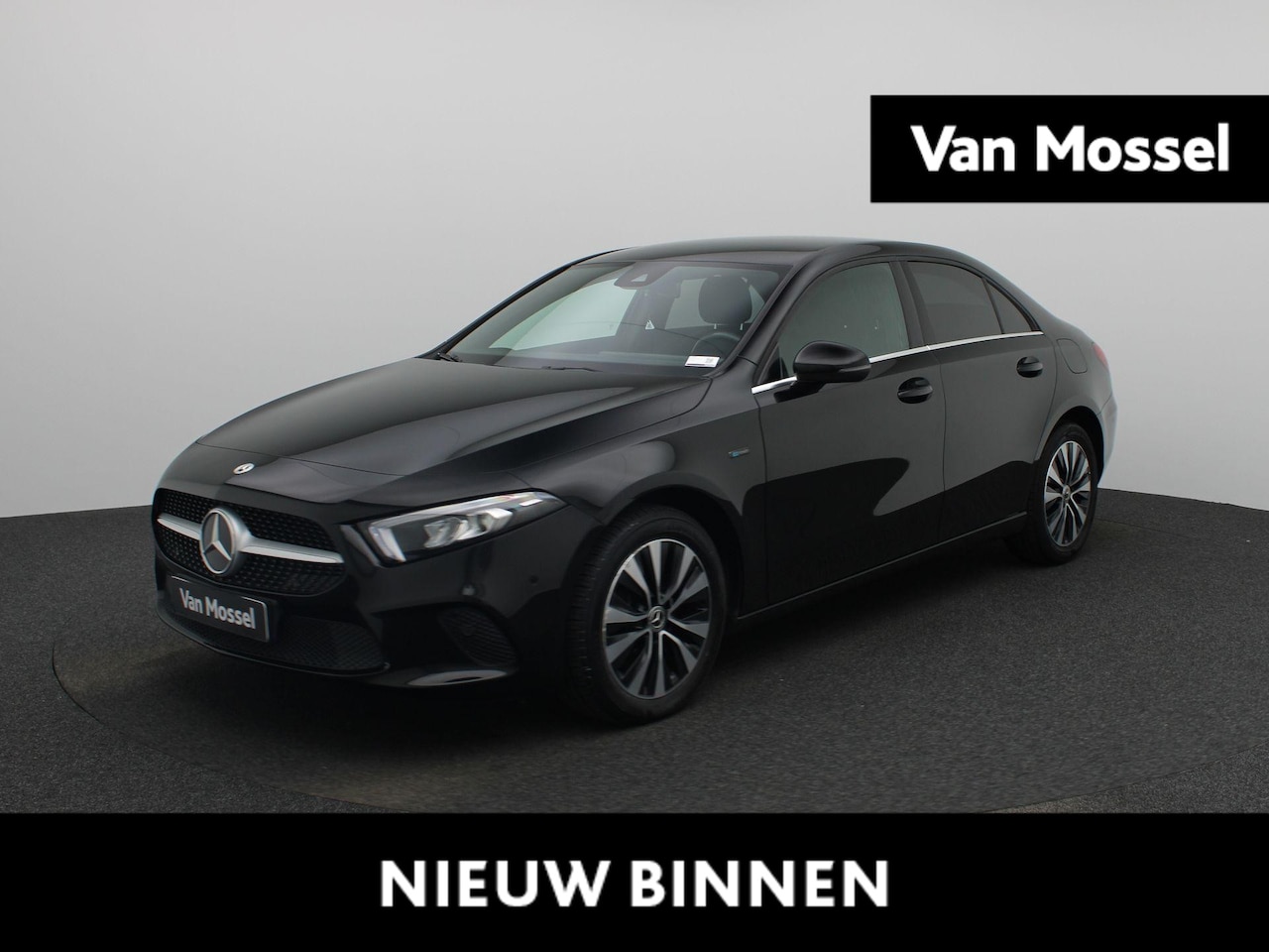 Mercedes-Benz A-klasse - 250 e Business Line | Half Leder | Sportstoelen | Privacy Glass | Navigatie | Climate Cont - AutoWereld.nl