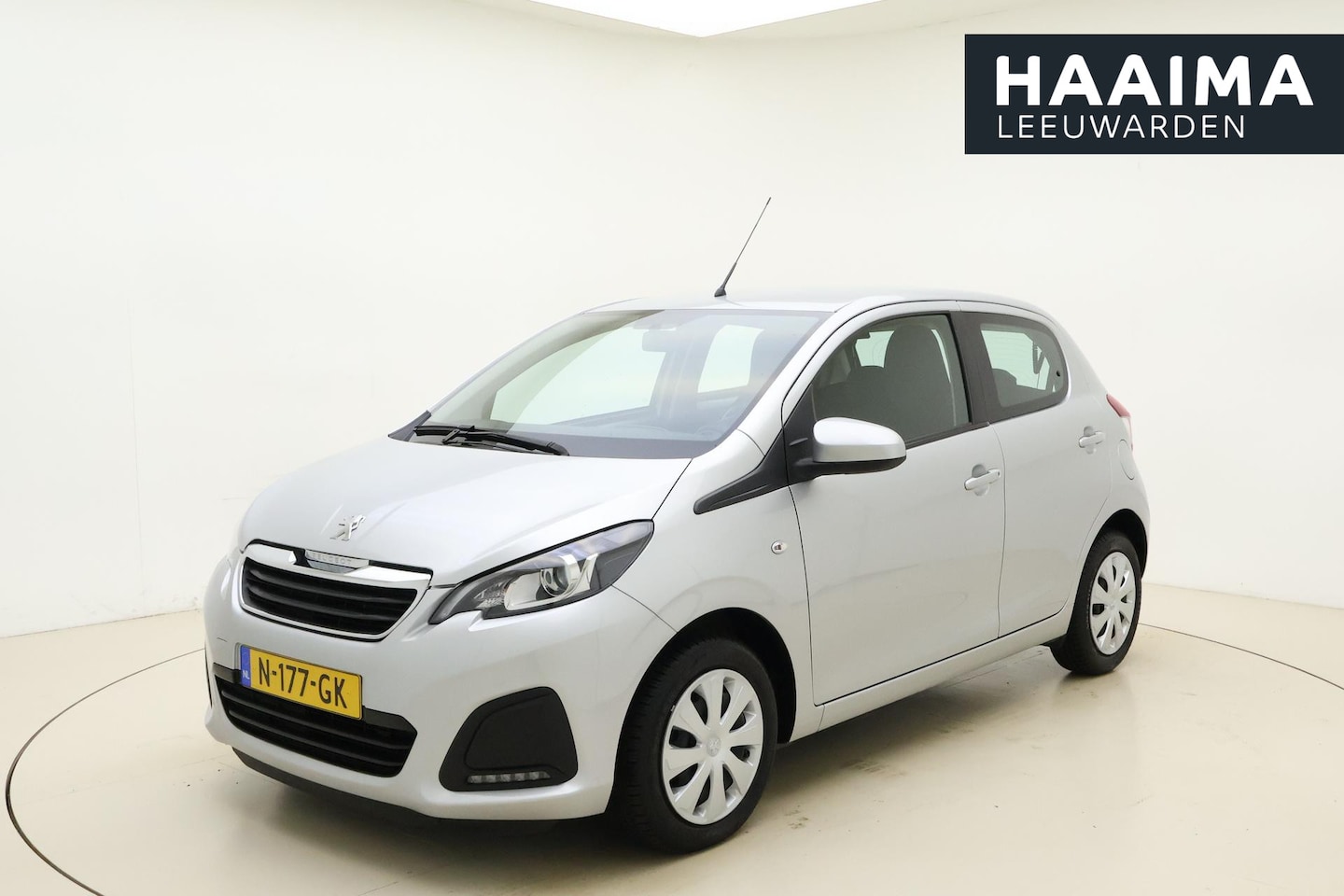 Peugeot 108 - 1.0 e-VTi Active 72 PK | Handgeschakeld | 5-Deurs | Airco | Elektrische ramen | Radio | Bl - AutoWereld.nl