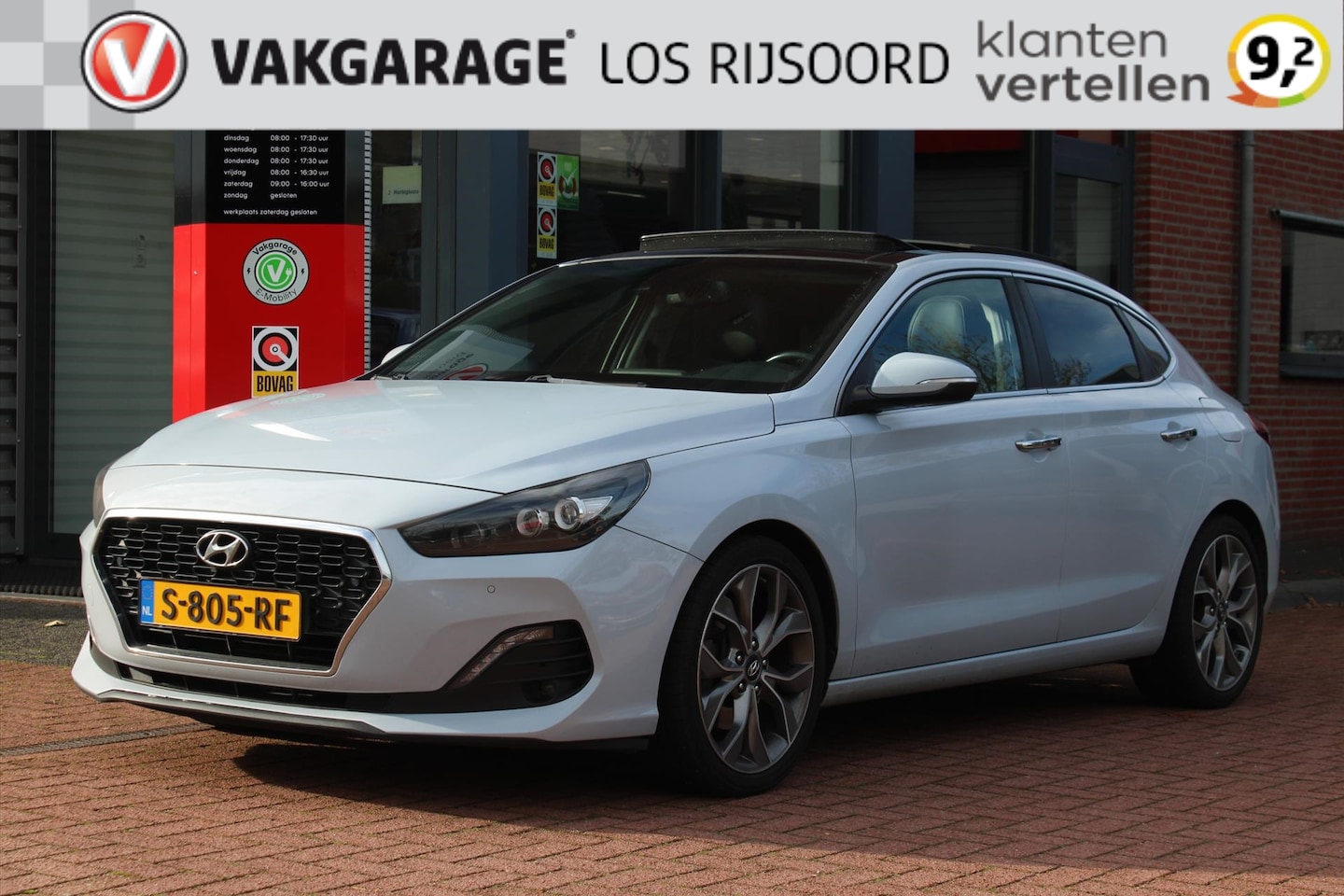 Hyundai i30 - 1.4 T-GDi *Premium* | Carplay | Schuifdak | Camera | Cruise & Climate Control | Stoel & St - AutoWereld.nl