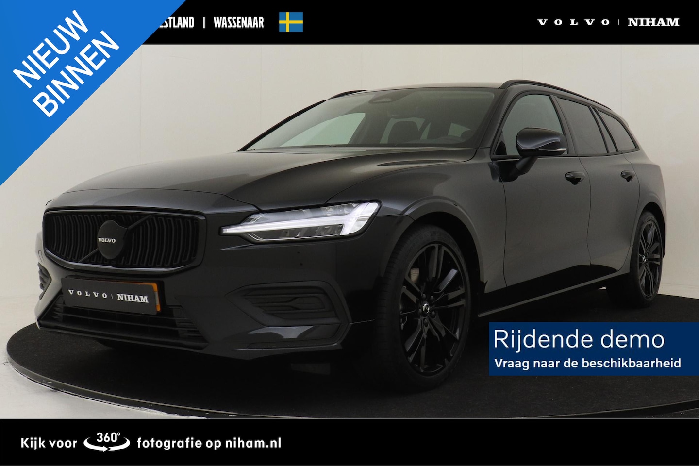 Volvo V60 - B4 (M-HYBRID) ESSENTIAL BLACK EDITON -CAMERA|CLIMATE|19"|CARPLAY|PRIVACY.GLAS - AutoWereld.nl
