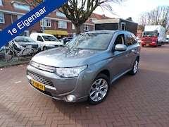 Mitsubishi Outlander - 2.0 PHEV Instyle 1E EIGENAAR..... SCHUIFDAK NAVI TEL CRUISECONT CAMERA