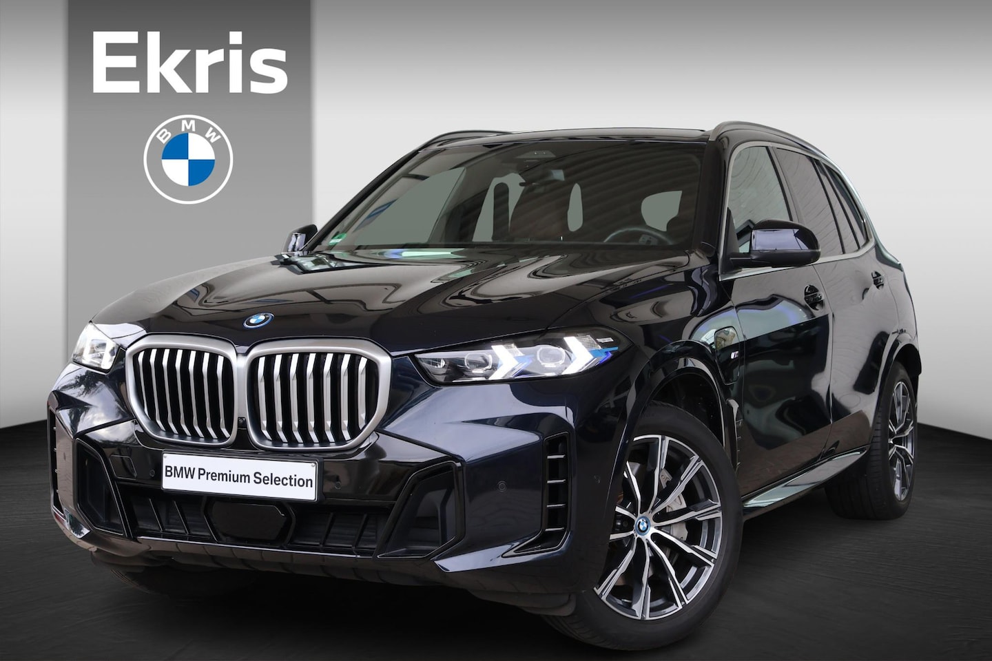 BMW X5 - xDrive50e | M Sportpakket | Innovation Pack | Stuurwiel Verwarmd - AutoWereld.nl