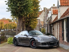 Porsche 911 - 3.8 Carrera 4 GTS | Rood design - Swiss car - Perfect