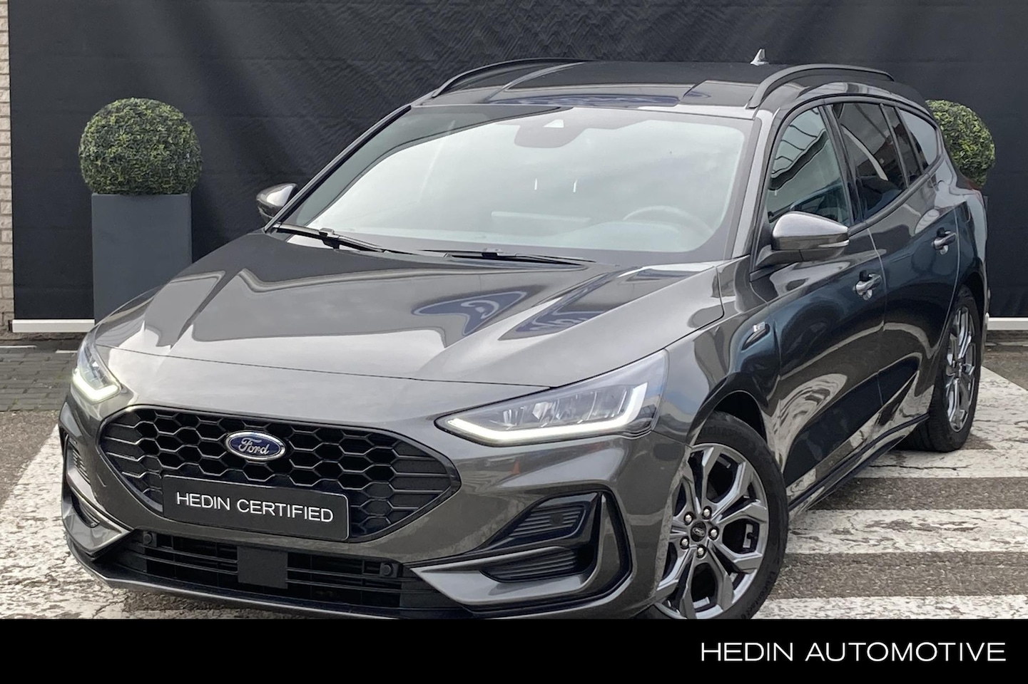 Ford Focus Wagon - 1.0 EcoBoost Hybrid ST Line | Winterpack - AutoWereld.nl