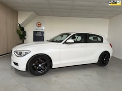 BMW 1-serie - 116i Upgrade Edition Airco, Navigatie, LMV
