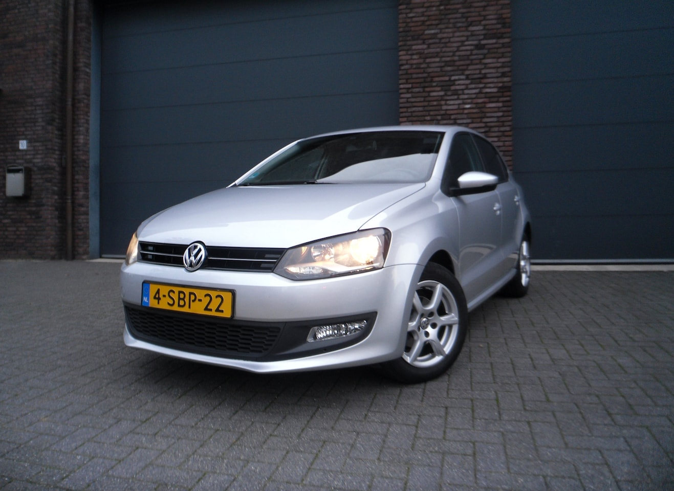 Volkswagen Polo - 1.2 TSI BlueMotion Edition+ APK nieuw (bij aflevering) - AutoWereld.nl