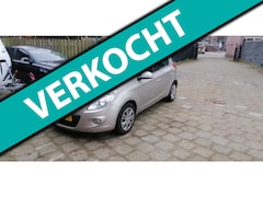Hyundai i20 - 1.4i i-Motion automaat NL auto met NAP