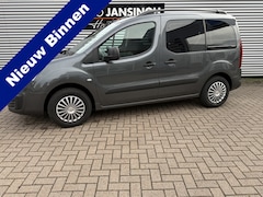 Peugeot Partner Tepee - 1.2 PureTech Allure met 97.832km | Trekhaak | Airco | PDC | 5 Zits | Cruise | Privacy Glas