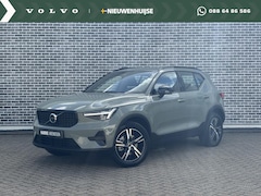 Volvo XC40 - 2.0 B4 Plus Dark | Trekhaak | Adaptieve Cruise Control met dodehoek detectie (BLIS) | Harm
