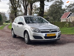 Opel Astra - 1.6 Essentia | Airco + Cruise Nu € 999,