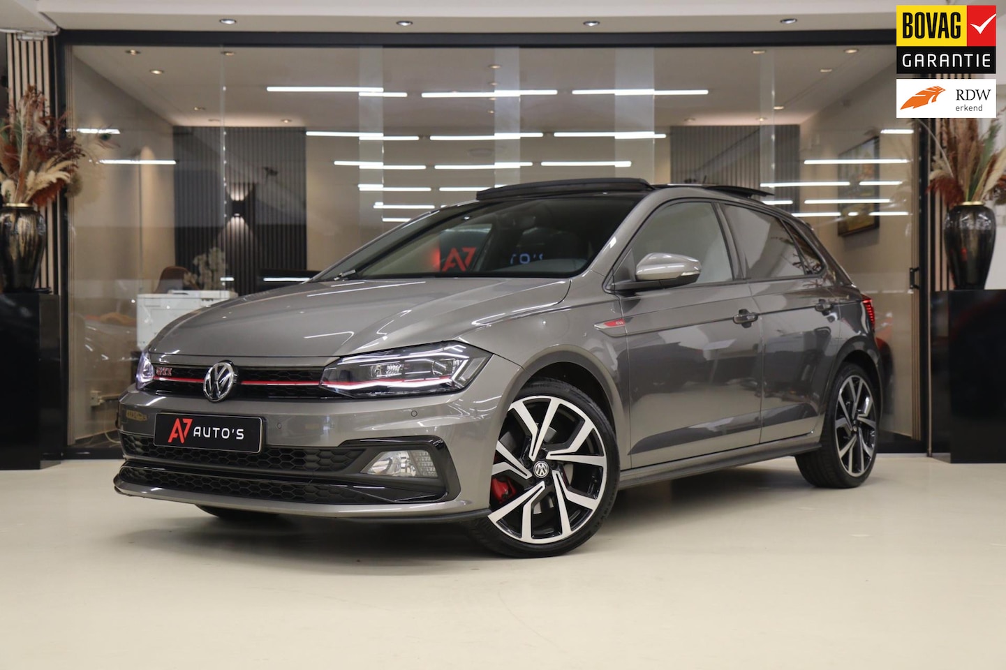 Volkswagen Polo - 2.0 TSI GTI PANO/CAM/CARPLAY/STOELVER/NAVI/VOLL - AutoWereld.nl