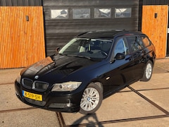 BMW 3-serie Touring - 318i High Executive