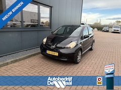 Toyota Aygo - 1.0 VVT-i Plus Sport 5-drs. AIRCO/15INCH/DAKSPOILER