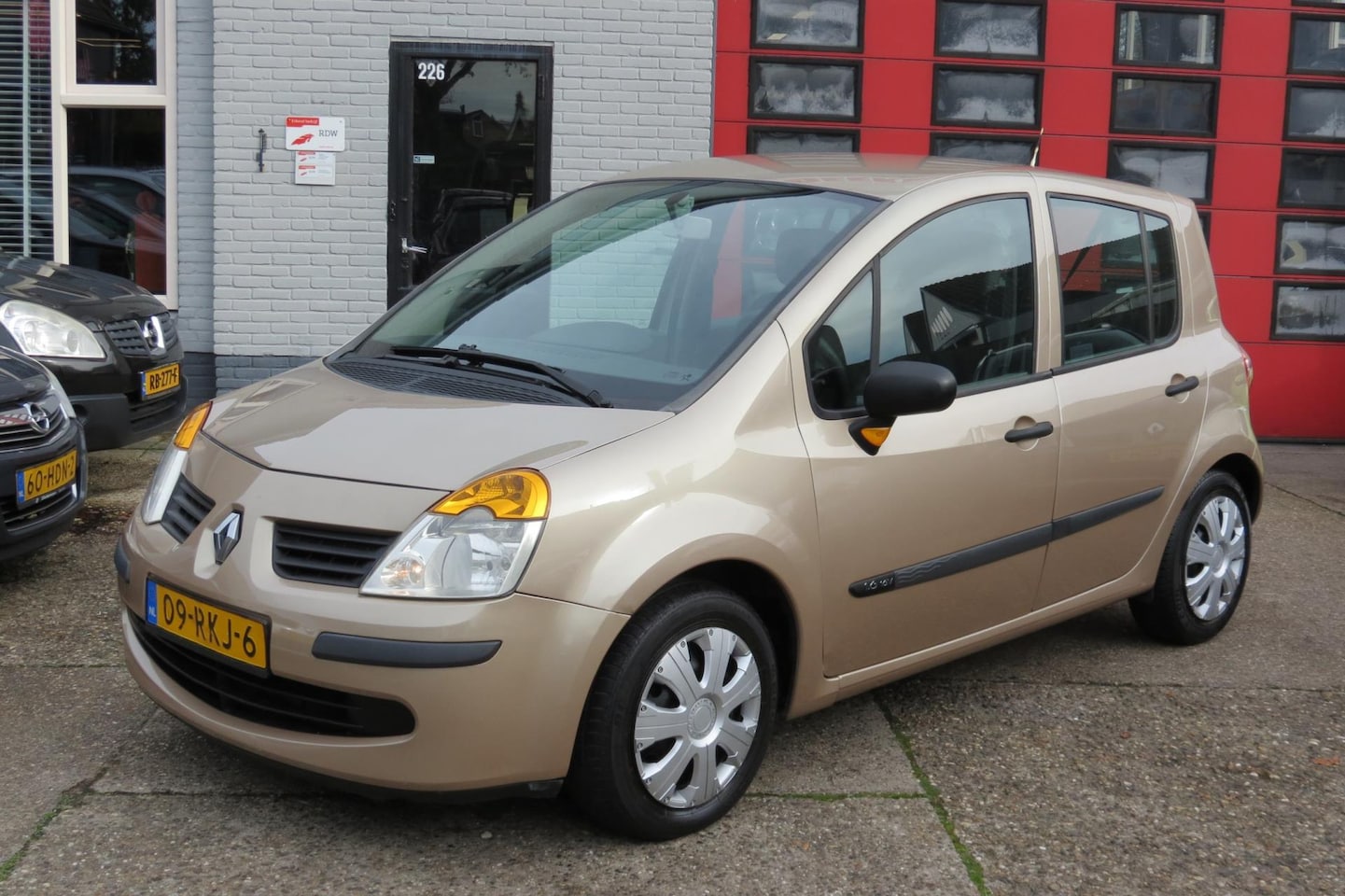 Renault Modus - 1.6-16V Air 1.6-16V Air, VOL AUTOMAAT , AIRCO , NWE APK - AutoWereld.nl