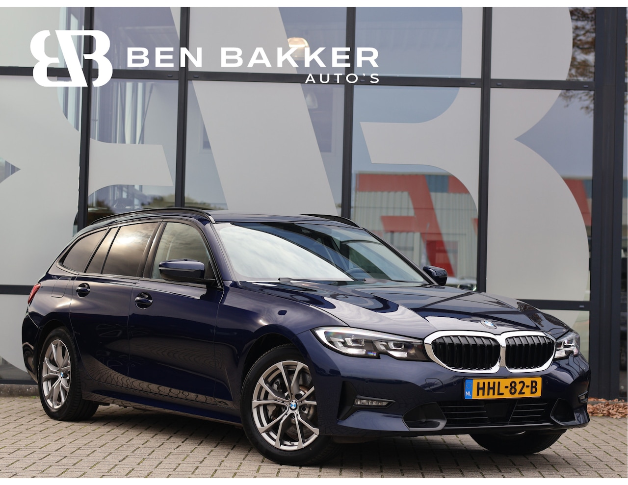 BMW 3-serie Touring - 330e High Executive Sportline |  ACC | Live Cockpit | Ambient | Individual | - AutoWereld.nl