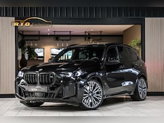 BMW X5 - M60i xDrive M-Sport Pro|B&W|Skylounge|Carbon|22''|VOL