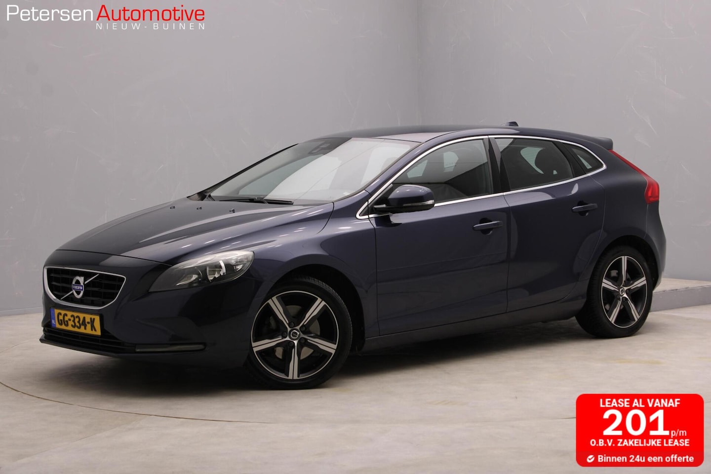 Volvo V40 - 1.6 T4 Momentum *Automaat * Dealer onderhoud* Nw APK* - AutoWereld.nl