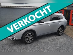 Mitsubishi Outlander - 2.0 PHEV Aut Airco Leer Navi Trekhaak PDC