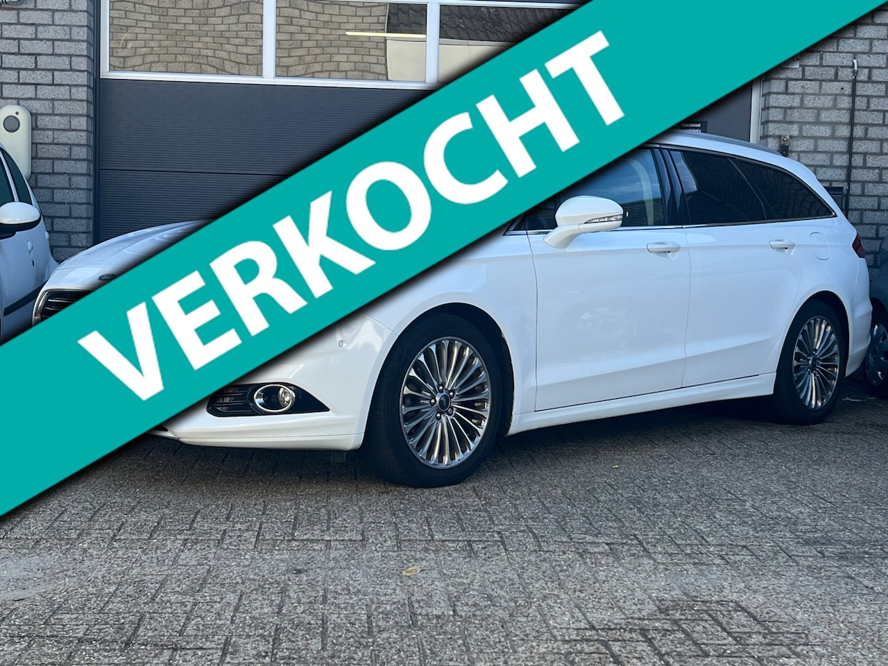 Ford Mondeo Wagon - 1.5 Titanium NL auto trekhaak N.A.P. - AutoWereld.nl