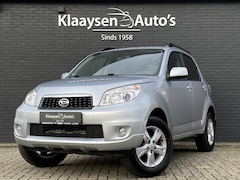 Daihatsu Terios - 1.5 2WD Trophy AUT. | dealer onderhouden | airco | privacy glas | hoge zit | elektrisch pa