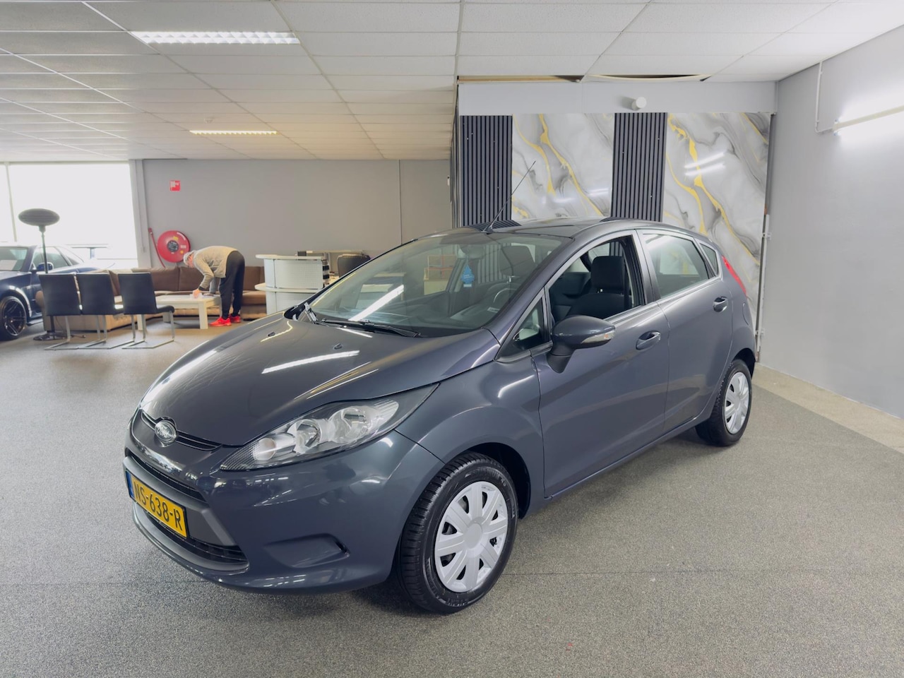 Ford Fiesta - 1.25 Titanium Apk Nieuw,Clima,N.A.P,5Deurs,Bluetooth,2 sleutels + boekjes,Topstaat!! - AutoWereld.nl