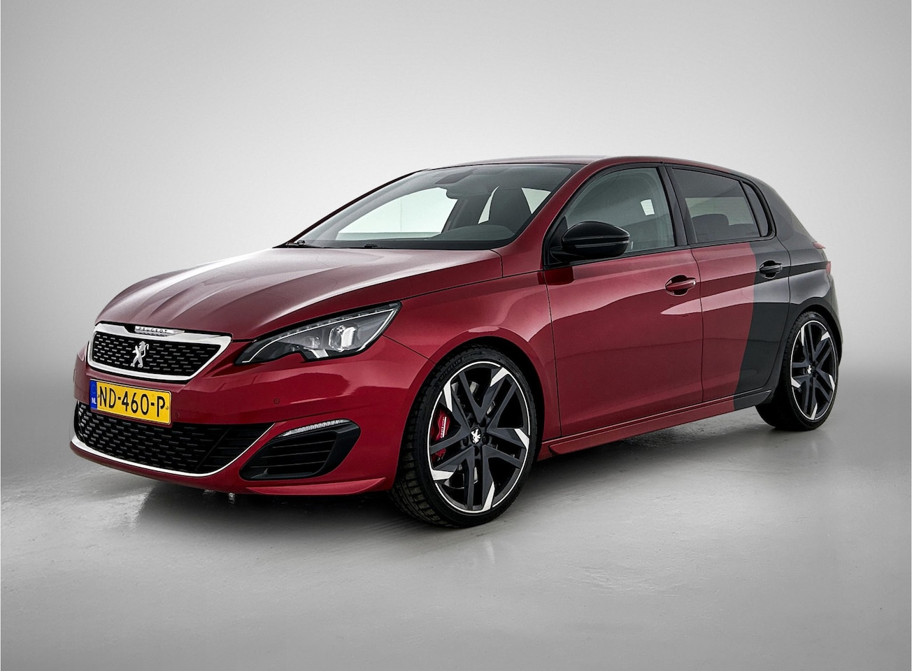 Peugeot 308 - 1.6 e-THP GTi 270 1.6 e-THP GTi 270 - AutoWereld.nl