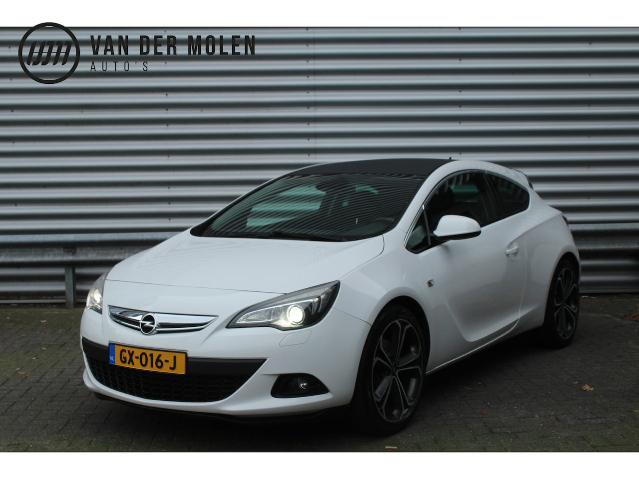 Opel Astra GTC - 1.4 Turbo 120pk Sport APK 10-2026 Clima Cruise Navi PDC 20"LMV - AutoWereld.nl