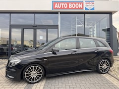 Mercedes-Benz B-klasse - 180 AMG AUTOMAAT 7G-DCT 122PK APPCarpl./NAVI/P-CAM /TREKH./LED/2xPDC/S&S/18"AMG/2 EIG./NL